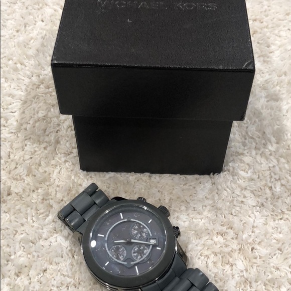 Men’s Michael Kors Watch - Picture 2 of 5